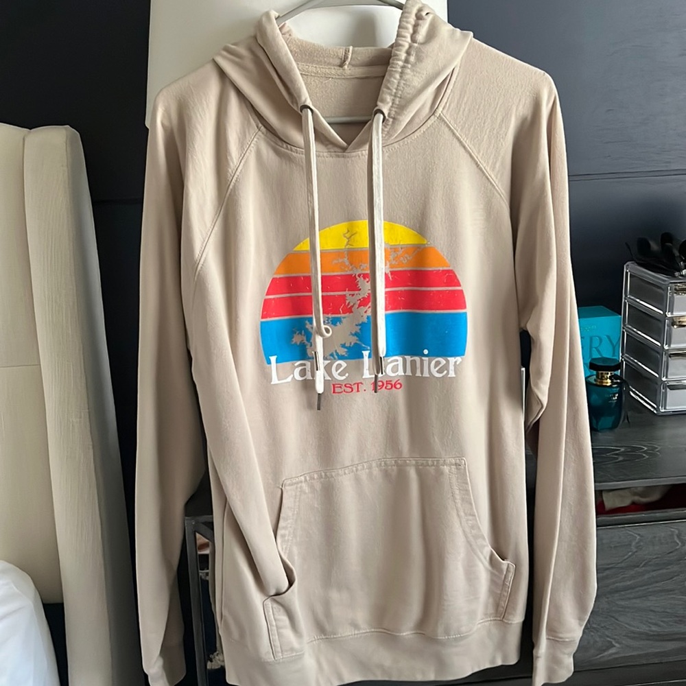 Lake Lanier Sweatshirt Size: Medium